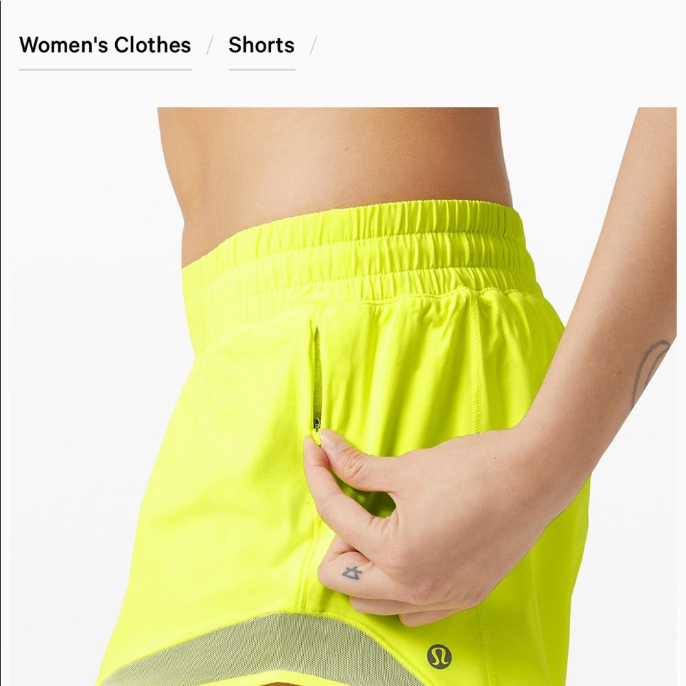 LULULEMON HOTTY HOT SHORT SIZE 4 - NWT